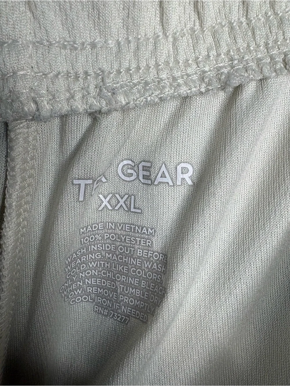tek gear Cream Men's Athletic Shorts - Lightweight Performance